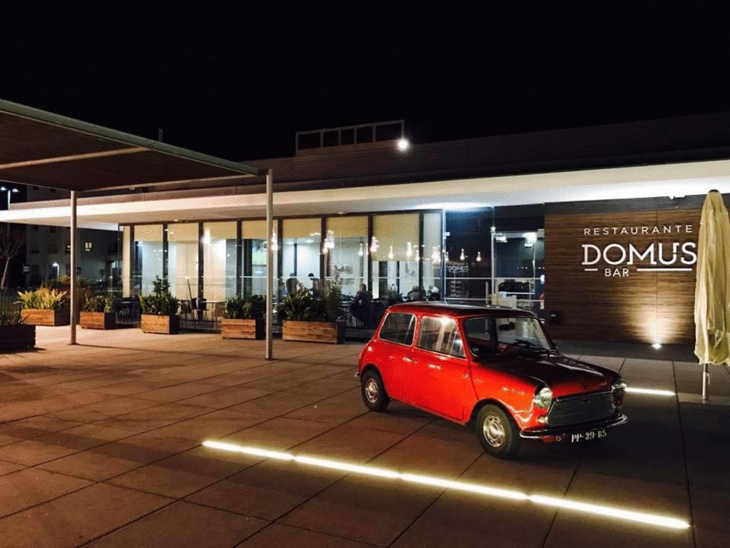 Domus Restaurante & Bar